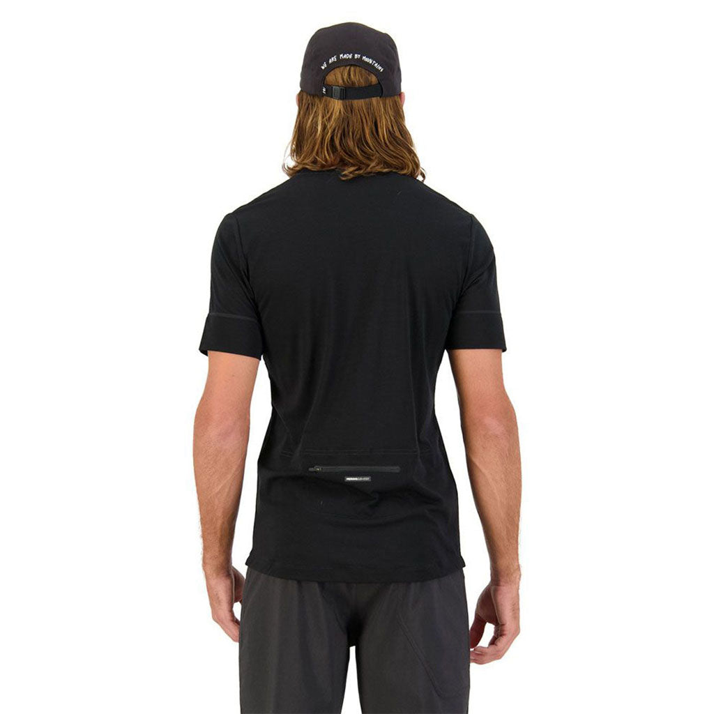 Cadence T Black