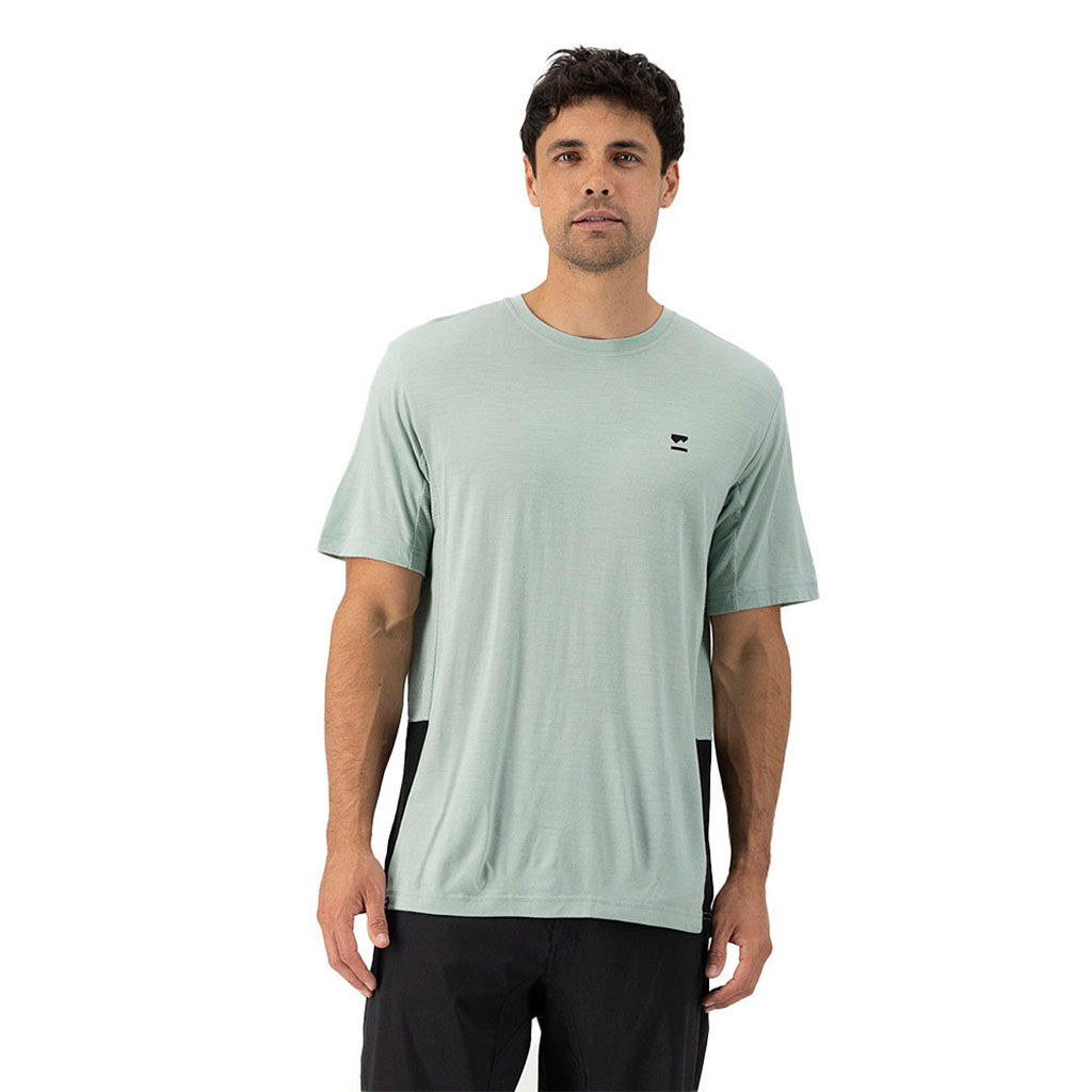 Tarn Merino Shift T-Shirt Glacier / Black