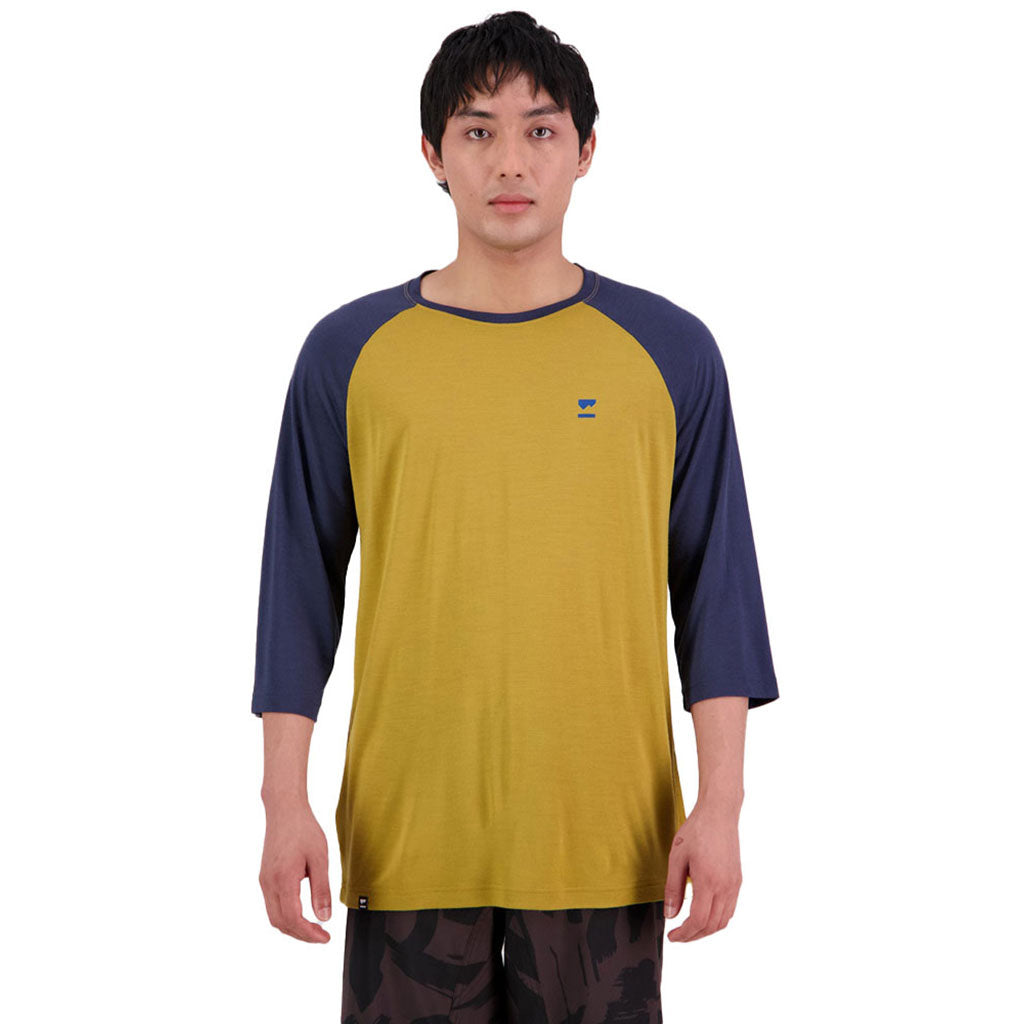 Tarn Merino Shift Raglan 3/4 Cumin / Midnight